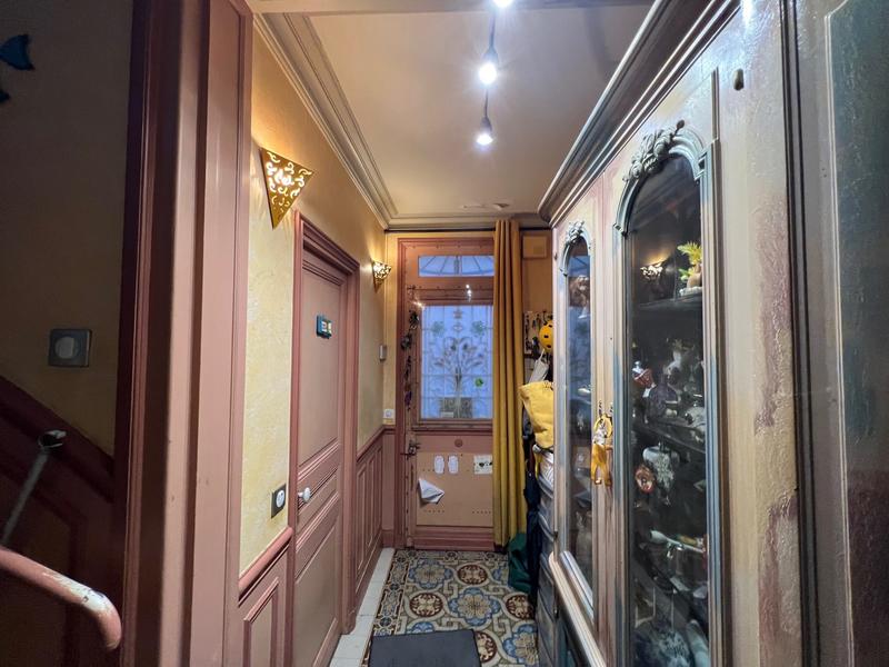 Maison - 210 m² - 9 pièces