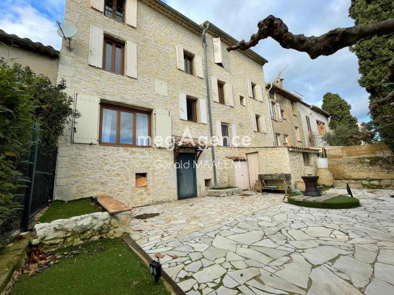 Maison de village - 145 m² - 5 pièces