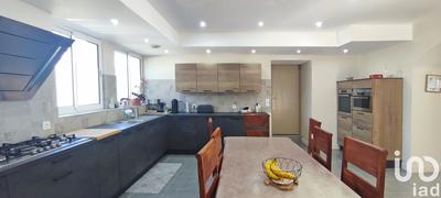 Maison de village - 225 m² - 9 pièces