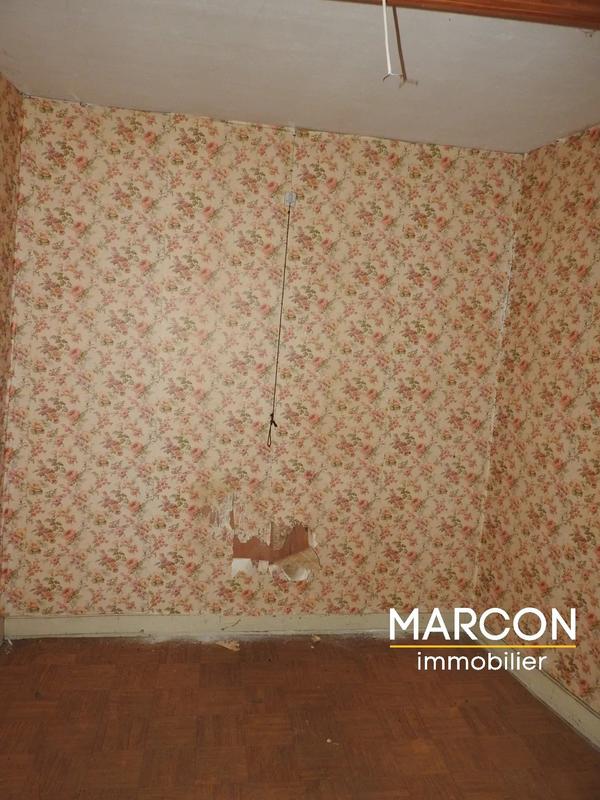 Maison - 214 m² - 12 pièces