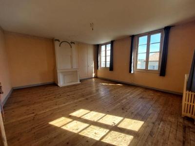 Maison - 300 m² - 10 pièces