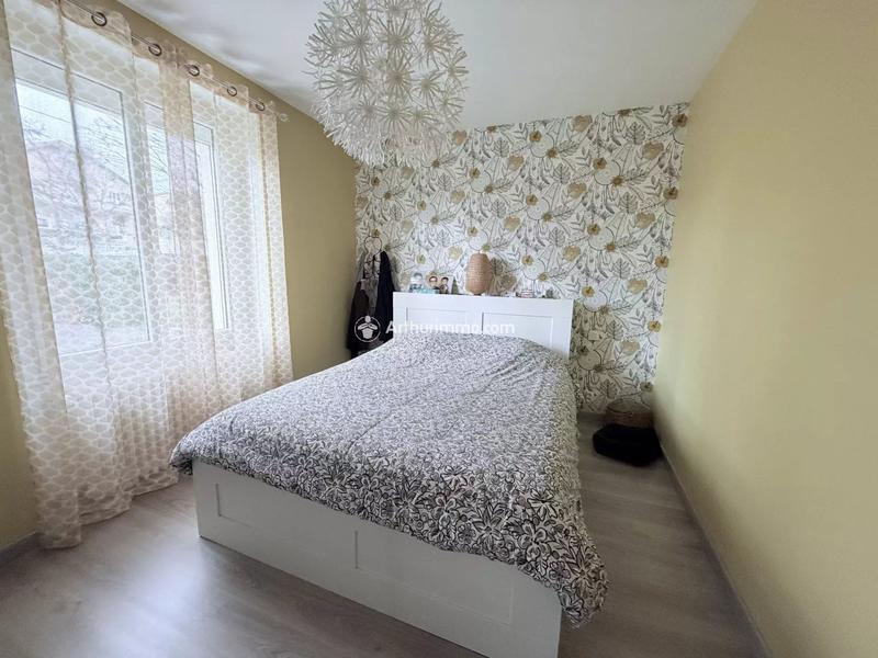 Maison - 137 m² - 5 pièces