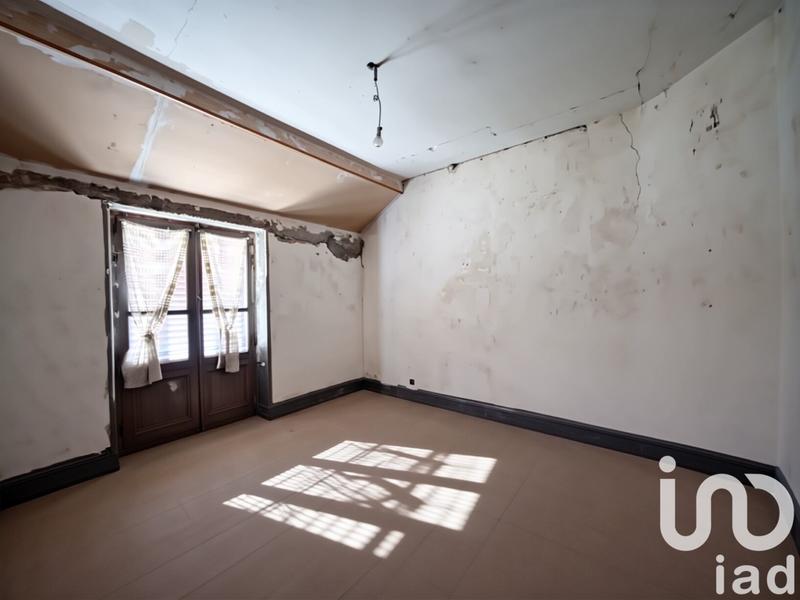 Maison - 96 m² - 6 pièces