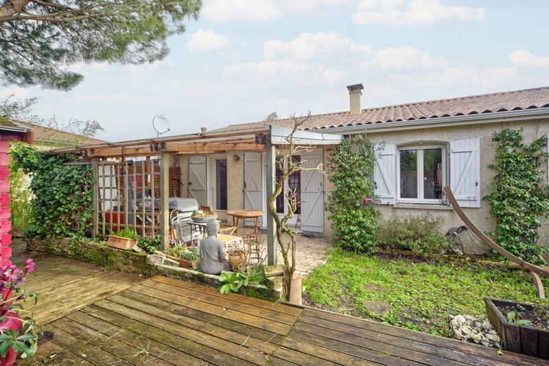 Maison - 90 m² - 4 pièces