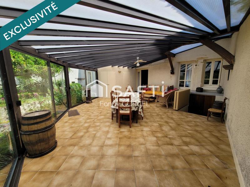 Maison - 298 m² - 10 pièces