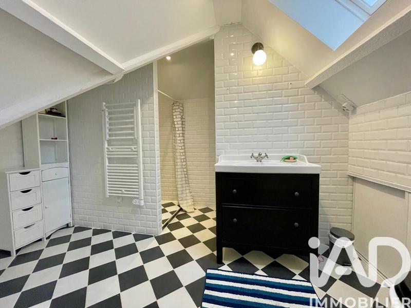 Maison - 139 m² - 6 pièces