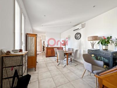 Appartement - 75 m² - 2 pièces