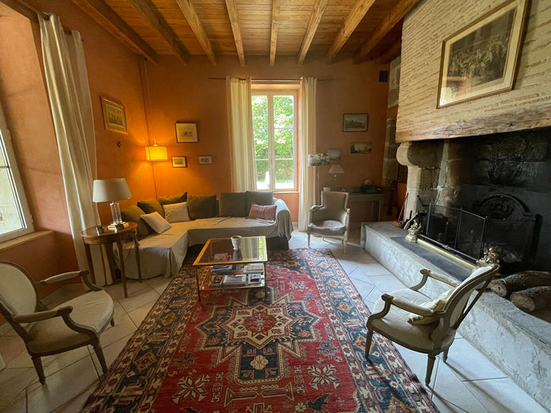 Maison - 269 m² - 8 pièces