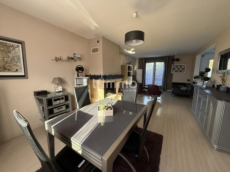 Maison - 94 m² - 5 pièces