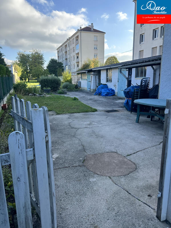 Maison - 79 m² - 5 pièces