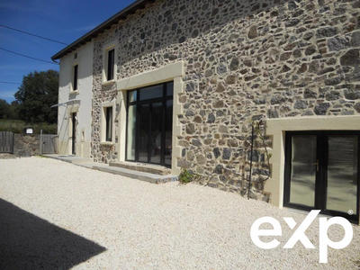 Maison traditionnelle - 219 m² - 9 pièces