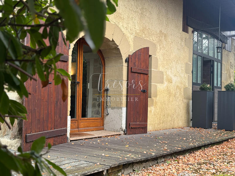 Maison - 191 m² - 6 pièces