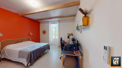 Appartement - 99 m² - 4 pièces