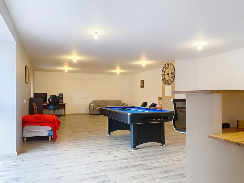 Maison - 258 m² - 6 pièces