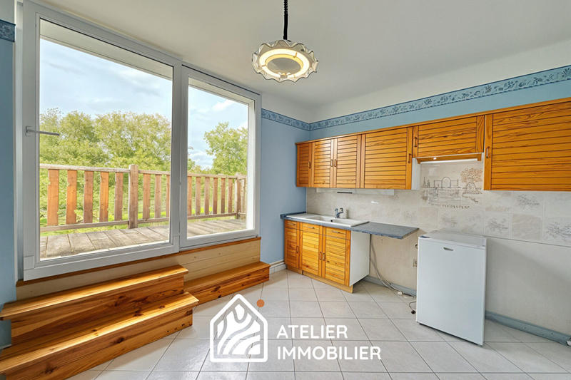 Maison - 176 m² - 8 pièces