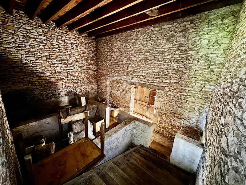 Maison - 128 m² - 9 pièces