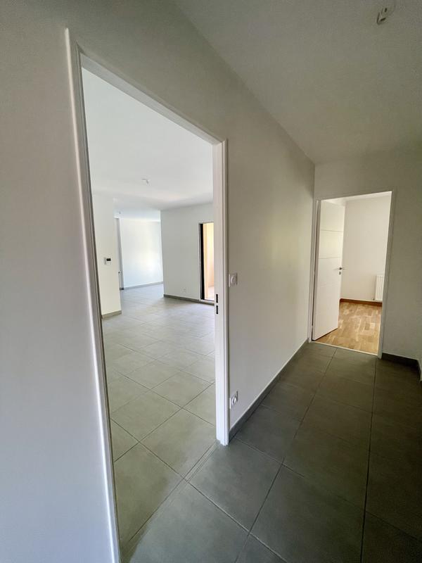 Appartement - 64 m² - 3 pièces