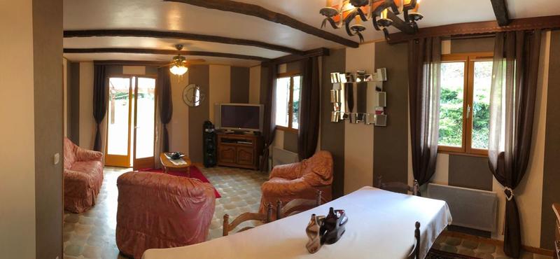 Maison traditionnelle - 100 m² - 6 pièces