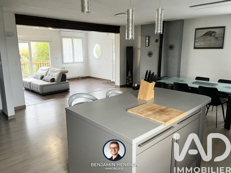 Maison - 104 m² - 4 pièces