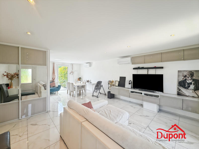 Maison - 92 m² - 5 pièces