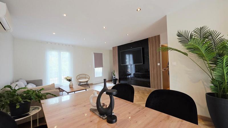 Maison - 83 m² - 5 pièces