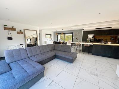 Maison - 149 m² - 4 pièces