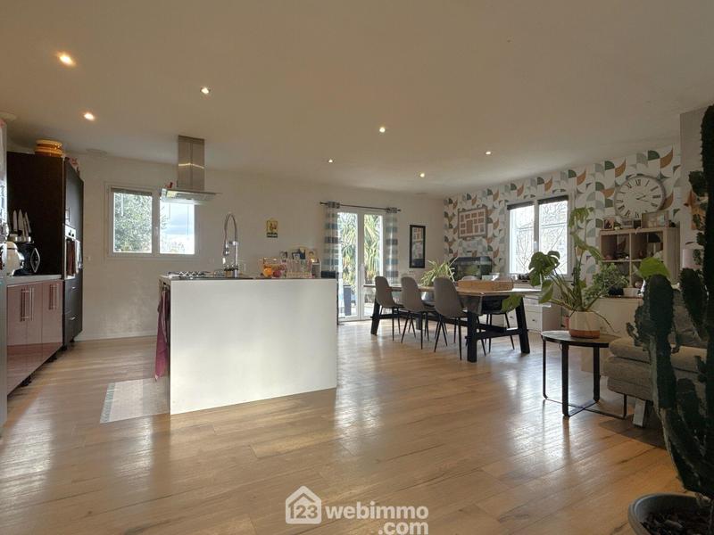 Maison - 101 m² - 4 pièces