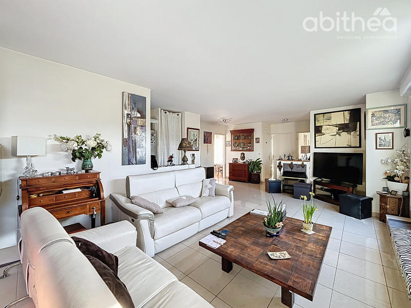 Appartement - 81 m² - 4 pièces