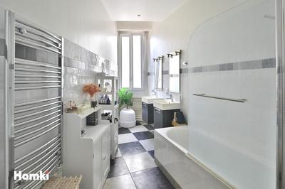 Appartement - 77 m² - 3 pièces