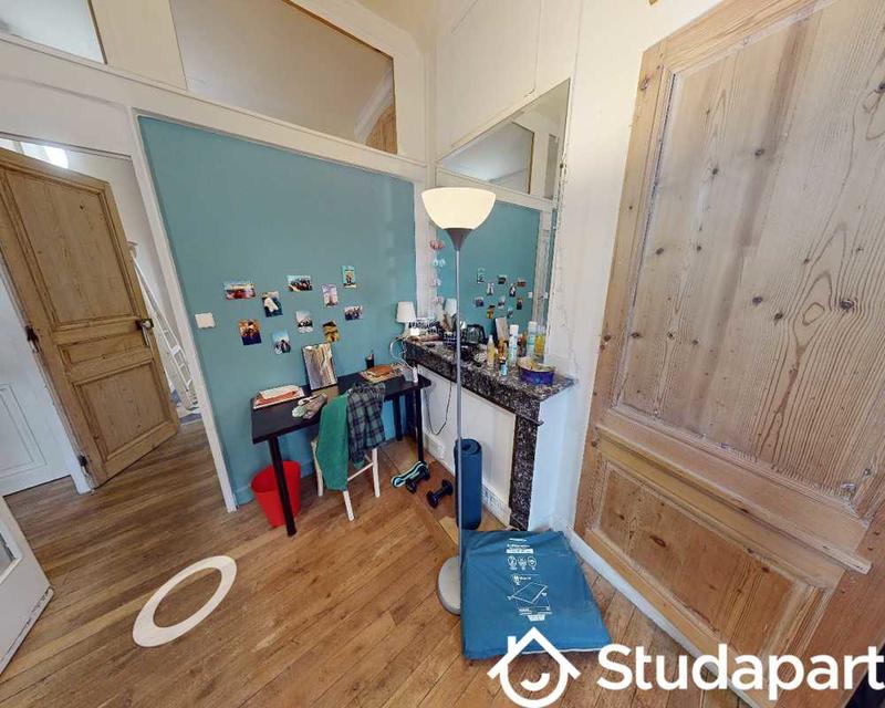 Chambre - 100 m² - 1 pièce