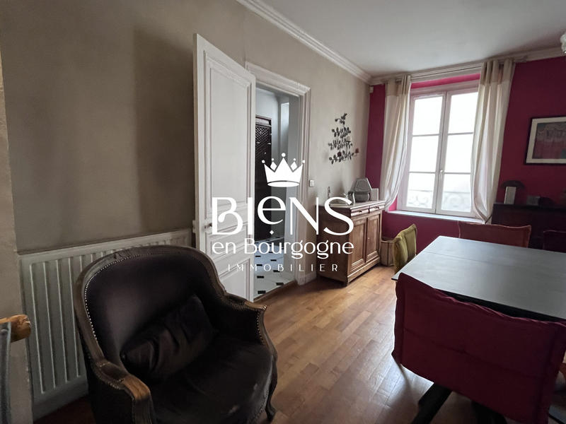 Maison ancienne - 248 m² - 10 pièces