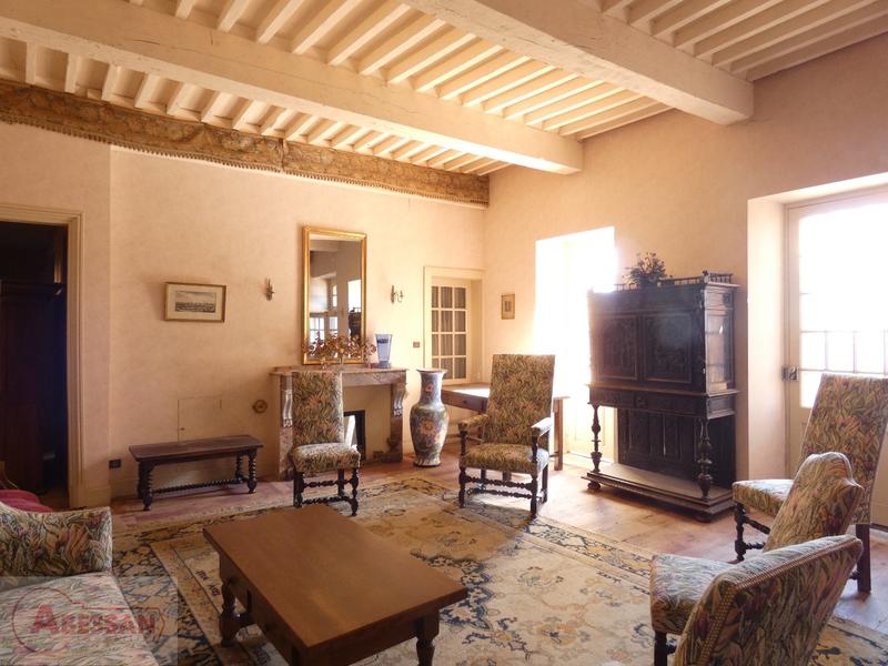 Maison - 375 m² - 15 pièces