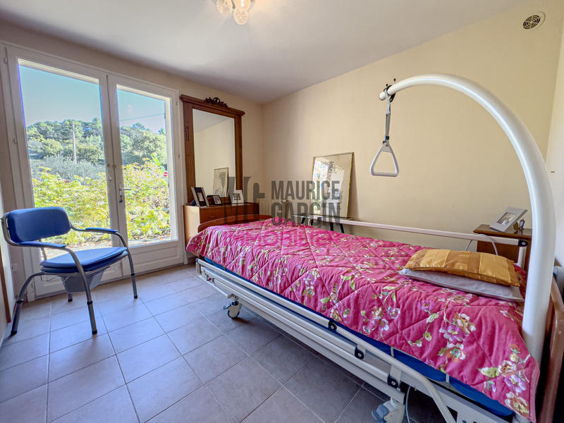 Maison - 177 m² - 7 pièces