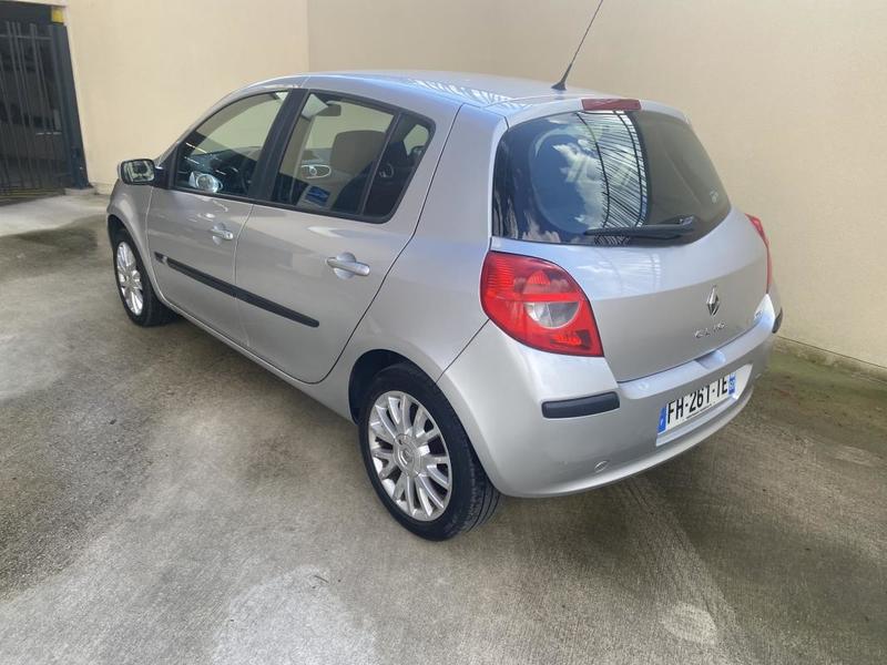 Renault Clio 3 1.6 bva dynamique ✅✅✅