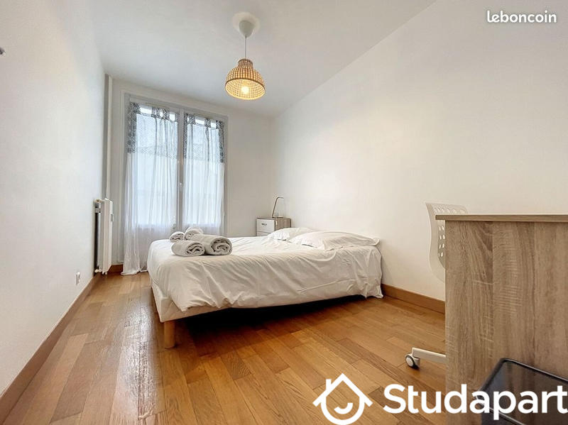 Chambre - 12 m² - 1 pièce