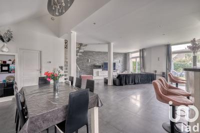 Maison - 155 m² - 4 pièces