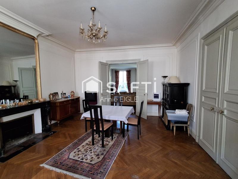 Maison de maîtres - 356 m² - 10 pièces