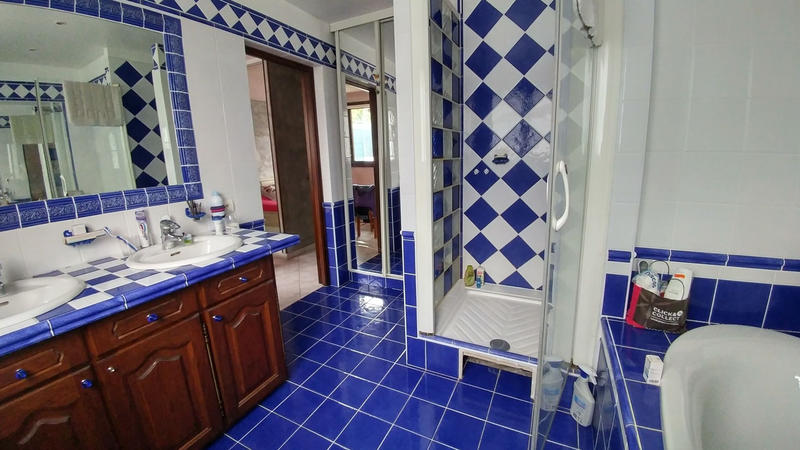 Maison - 151 m² - 6 pièces