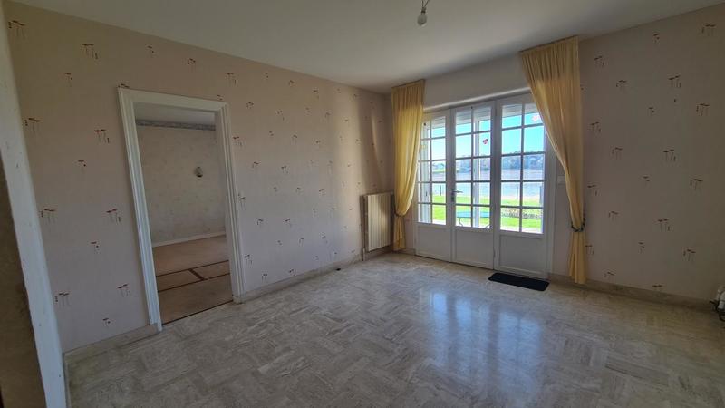 Maison - 270 m² - 8 pièces