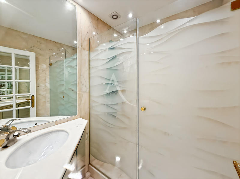 Appartement - 106 m² - 4 pièces