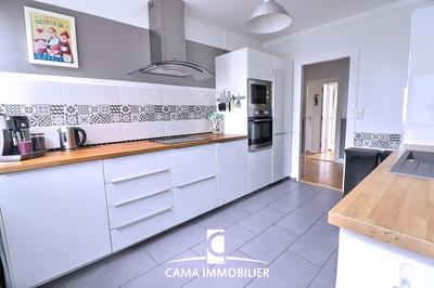 Appartement - 84 m² - 5 pièces