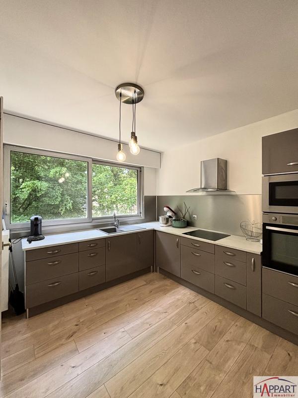 Appartement - 93 m² - 4 pièces