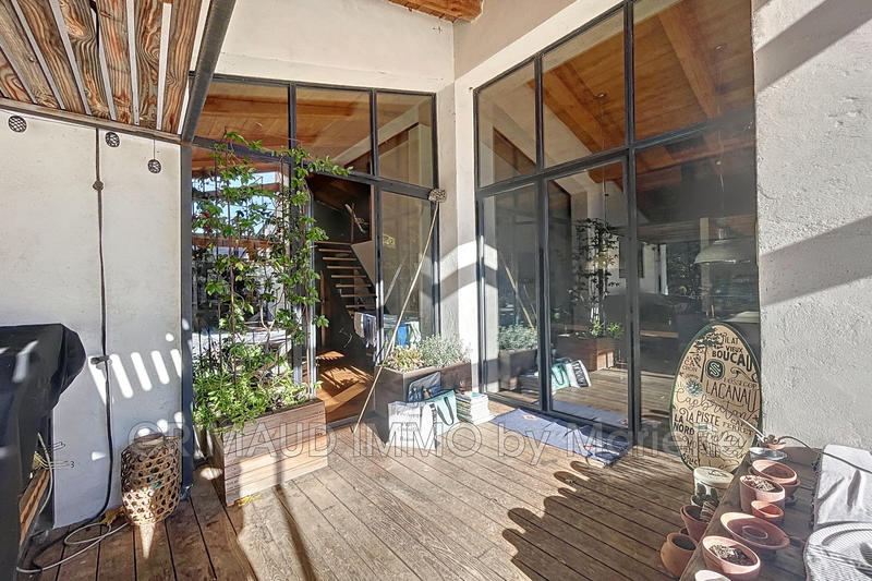 Maison - 278 m² - 10 pièces