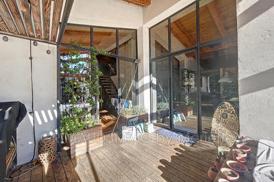 Maison - 278 m² - 10 pièces