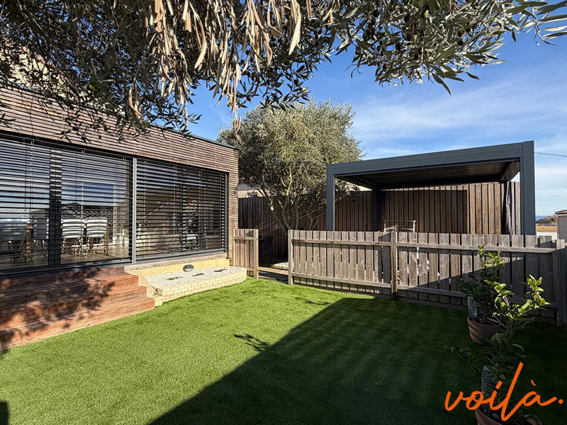 Maison - 182 m² - 5 pièces