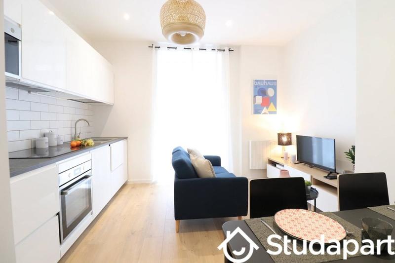 Chambre - 13 m² - 1 pièce