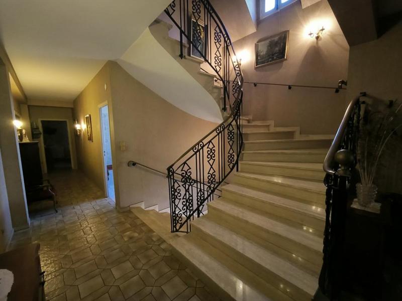 Maison bourgeoise - 330 m² - 13 pièces