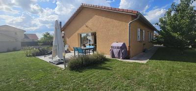 Maison - 90 m² - 4 pièces