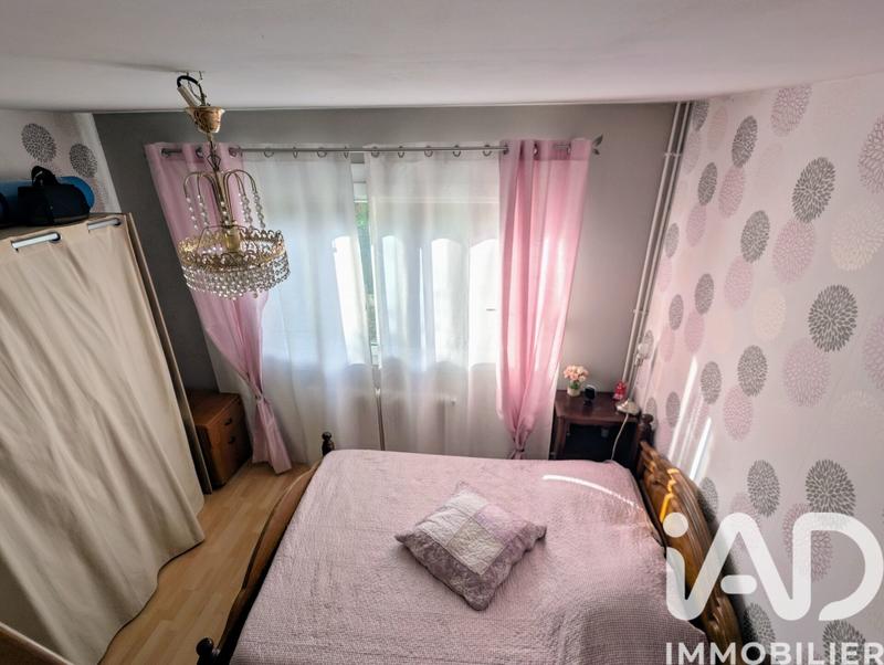 Maison - 96 m² - 5 pièces