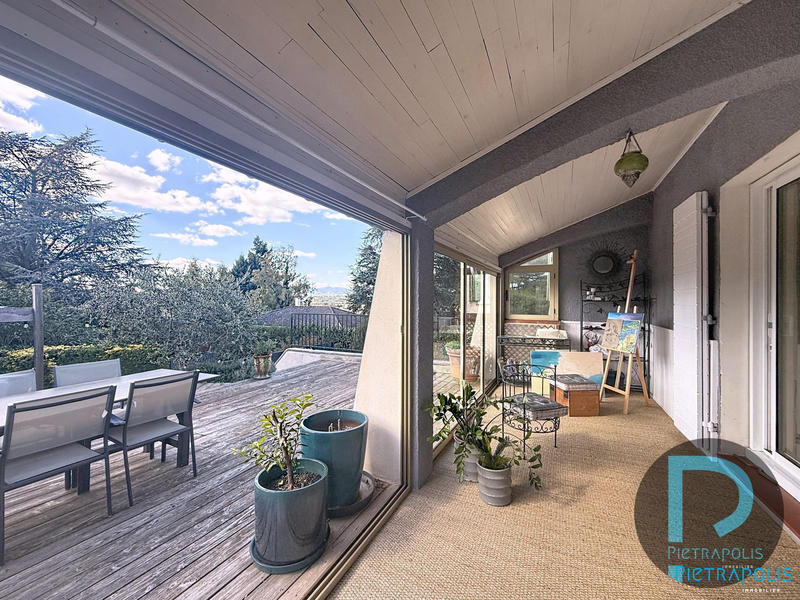 Villa - 183 m² - 5 pièces